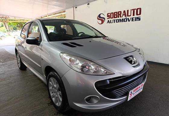 PEUGEOT 207 1.6 XS 16V FLEX 4P AUTOMÁTICO PEUGEOT 207 1.6 XS 16V FLEX 4P AUTOMÁTICO